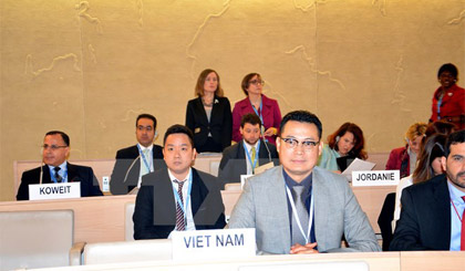 Đại sứ Nguyễn Trung Thành tại phiên họp Hội đồng Nhân quyền. Ảnh: Tố Uyên/TTXVN