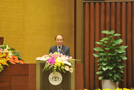 Chủ tịch Quốc hội Nguyễn Sinh Hùng phát biểu tại buổi lễ. Ảnh: Đại biểu Nhân dân