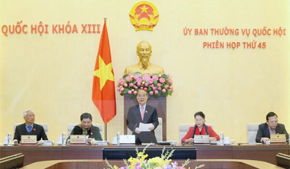 Chủ tịch Quốc hội Nguyễn Sinh Hùng phát biểu khai mạc Phiên họp thứ 45 của Ủy ban Thường vụ Quốc hội. Ảnh: Nhan Sáng/TTXVN