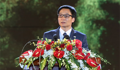 Phó Thủ tướng Vũ Đức Đam bày tỏ tin tưởng du lịch vùng ĐBSCL nói riêng, du lịch Việt Nam nói chung sẽ có bước phát triển ấn tượng trong năm 2016, tạo đà cho một thời kỳ phát triển nhanh hơn, bền vững hơn. Ảnh: VGP/Đình Nam