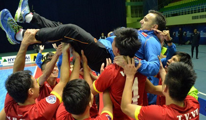 Niềm vui của đội tuyển futsal Việt Namsau khi giành vé dự World Cup. Nguồn: AFC
