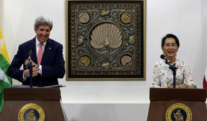 Ngoại trưởng Mỹ và Cố vấn quốc gia Myanmar Aung San Suu Kyi. Nguồn: Reuters