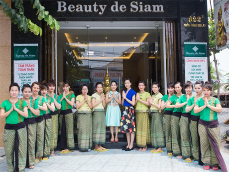 Beauty de Siam là mô hình khép kín từ thư giãn, làm đẹp đến mua sắm sản phẩm Thái Lan và đào tạo học viên 