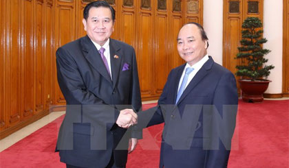 Thủ tướng Nguyễn Xuân Phúc tiếp Phó Thủ tướng Vương quốc Thái Lan Thanasak Patimaprakorn. Ảnh: Thống Nhất/TTXVN
