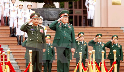 Lễ đón Thượng tướng Sengnouane Xayalath Bộ trưởng Bộ Quốc phòng Lào. Ảnh: An Đăng/TTXVN