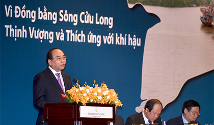  Thủ tướng Nguyễn Xuân Phúc: Tất cả chúng ta cùng đoàn kết, cùng hợp tác, cùng nhất trí, nhất quán trong lời nói và hành động để thực hiện thành công tầm nhìn phát triển ĐBSCL - Ảnh: VGP/Quang Hiếu