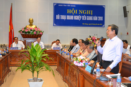Ông Nguyễn Văn Đôn, Giám đốc Công ty TNHH Việt Hưng nêu ý kiến.