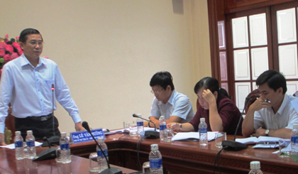 Ông Lê Văn Hưởng, Chủ tịch UBND tỉnh kết luận giải quyết khiếu nại của các hộ dân.
