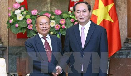 Chủ tịch nước Trần Đại Quang tiếp Ngài Him Chhem, Bộ trưởng Cao cấp kiêm Bộ trưởng Bộ Lễ nghi và Tôn giáo Campuchia đang ở thăm và làm việc tại Việt Nam. Ảnh: Nhan Sáng/TTXVN