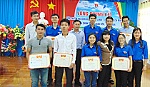Thí sinh Văn Thị Thùy Trang đoạt giải Nhất