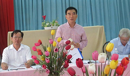 Ông Nguyễn Việt Hùng, Phó Giám đốc Công an tỉnh phát biểu tại buổi làm việc với UBND Phường 5, TP. Mỹ Tho