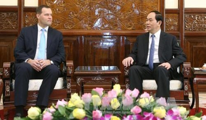 President Tran Dai Quang (R) and​ Ambassador of the Czech Republic to Vietnam Martin Klepetko (Source: VNA)