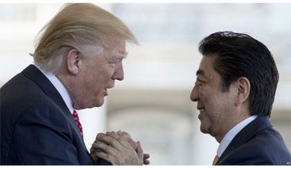 Tổng thống Hoa Kỳ Donald Trump và Thủ tướng Nhật bản Shinzo Abe. Ảnh: AP