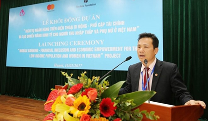 Hoang Minh Te, deputy general director of Vietnam Bank for Social Policies delivers a speech at the lauching ceremony (Photo: VNA) 