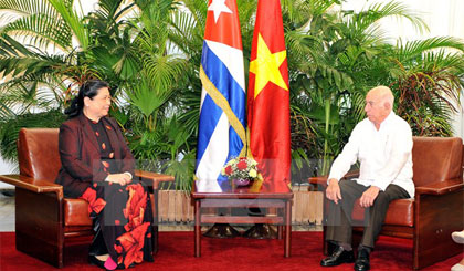 Phó Chủ tịch Quốc hội Việt Nam tiếp kiến Bí thư thứ hai Đảng Cộng sản Cuba José Ramón Machado Ventura. Ảnh: Lê Hà/TTXVN