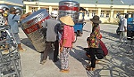 Tặng 84 bồn chứa nước cho nông dân xã Tân Thành