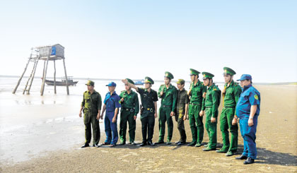 Lực lượng BĐBP phối hợp các lực lượng Công an - Quân sự tuần tra trên biển Tân Thành.