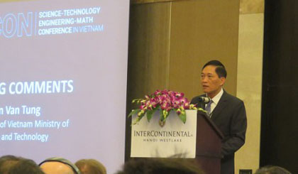Deputy Minister of Science and Technology Tran Van Tung addresses the conference (Photo: ​baomoi)
