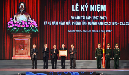 The ceremony to mark the 20th anniversary of Quang Nam's re-establishment