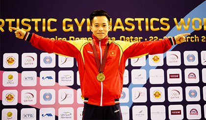 Lê Thanh Tùng một lần nữa mang vinh quang về cho Thể dục dụng cụ Việt Nam trên đấu trường quốc tế. Ảnh: Trương Ming Sang. 