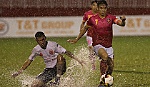 Thi đấu dưới mưa Long An thua tan tát trước Sài Gòn FC