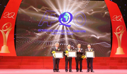 Three enterprises were presented the Asia-Pacific Global Performance Excellence Awards at last year's awards ceremony. (Credit: VOV)