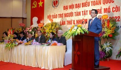 Deputy PM Dam speaking at the meeting (photo: KT)