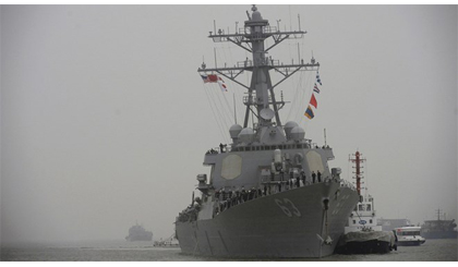 Tàu khu trục trang bị tên lửa dẫn đường USS Stethem. Nguồn: Reuters