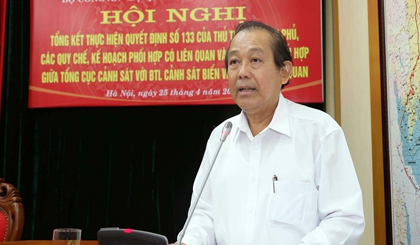 Deputy PM Truong Hoa Binh speaking at the conference