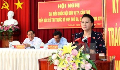 NA Chairwoman at the meeting with Can Tho's voters (Source: VNA)