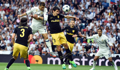Cristiano Ronaldo tỏa sáng trong trần cầu tâm điểm. Ảnh: AFP/Getty Images