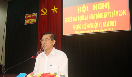 Ông Lê Văn Hưởng, Chủ tịch UBND tỉnh phát biểu kết luận hội nghị.