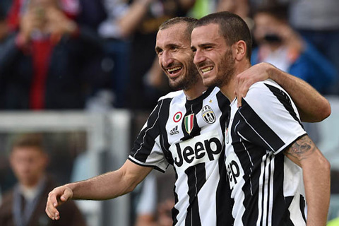 Juventus là đội bóng sở hữu hàng thủ vững chãi nhất Champions League 2016/17