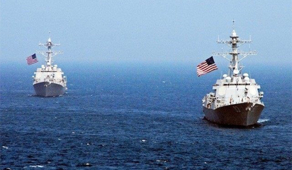 Tàu chiến Mỹ đi qua khu vực Biển Đông. Nguồn: Getty Images
