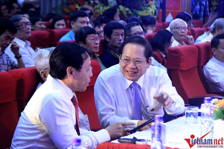 Bộ trưởng Bộ TT&TT Trương Minh Tuấn tham dự lễ kỷ niệm thành lập khoa Báo chí.