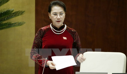 Chủ tịch Quốc hội Nguyễn Thị Kim Ngân phát biểu điều hành phiên chất vấn. Ảnh: Văn Điệp/TTXVN
