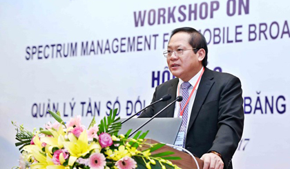 Minister of Information and Communications Truong Minh Tuan speaks at the workshop on June 9 (Photo: VNA)