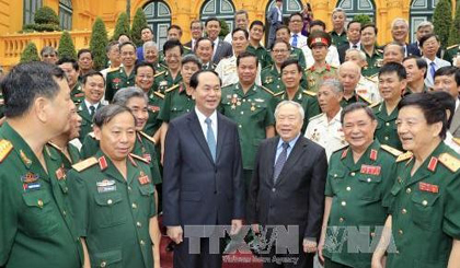 President meets former volunteer soldiers in Cambodia (Photo: VNA)