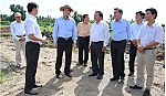 Chairman of the PPC Le Van Huong inspects the reality of projects