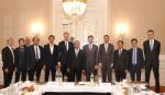 Prime Minister Nguyen Xuan Phuc meets with Dutch investors