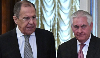 Ngoại trưởng Nga Sergey Lavrov và người đồng cấp Mỹ Rex Tillerson trong một cuộc gặp tại Moskva. Nguồn: cnn.com