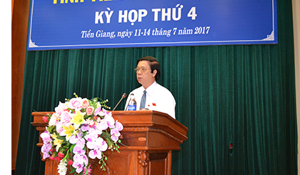 Ông Nguyễn Văn Danh phát biểu khai mạc Kỳ họp thứ 4, HĐND khóa IX.