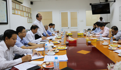 At the working session. Photo: Huu Nghi