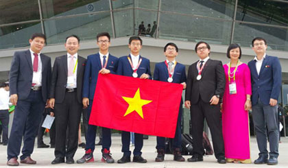 Đoàn học sinh Việt Nam dự thi Olympic Hóa học quốc tế năm 2017. Ảnh: Bộ GD&ĐT