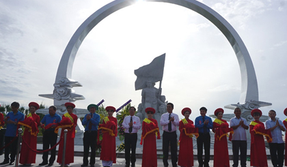 The ribbon-cutting ceremony for the memorial complex (Credit: tienphong.vn)