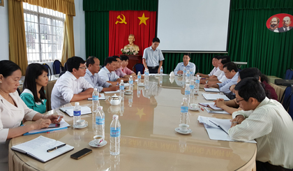 Ban Thường vụ Đảng ủy khối làm việc với Đảng ủy cơ sở Trường Cao đẳng Nghề Tiền Giang  vào tháng 3-2017.