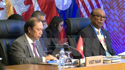 Deputy Foreign Minister Nguyen Quoc Dung led a Vietnamese delegation to the ASEAN SOM. (Credit: VNA)