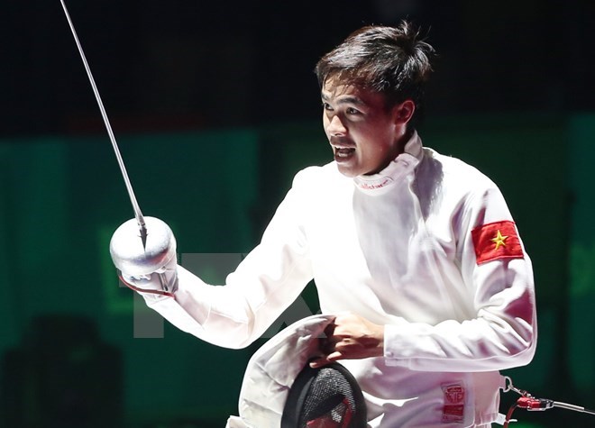 Fencer Nguyen Tien Nhat tops the men's epee individual event,  ​(Source: VNA)