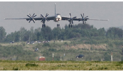 Máy bay ném bom chiến lược Tupolev-95MS. Ảnh: Reuters