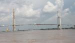 Cao Lanh Bridge over Tien River moves nearer to completion